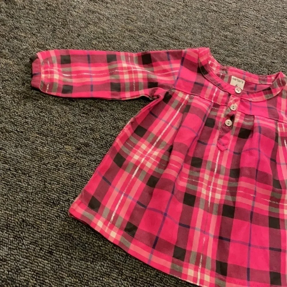 𝅺carter’s 6 m girls plaid like top. Good condition